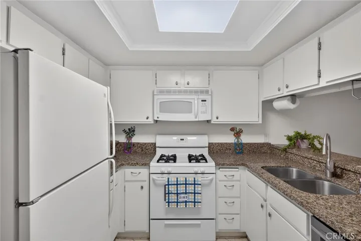 1237 E 6th Street 106, Long Beach, California 90802