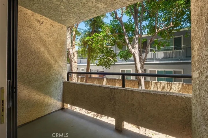 1237 E 6th Street 106, Long Beach, California 90802