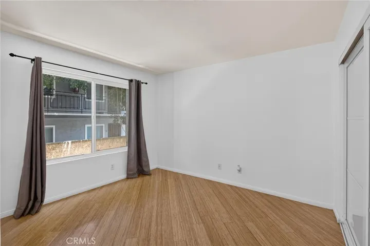 1237 E 6th Street 106, Long Beach, California 90802