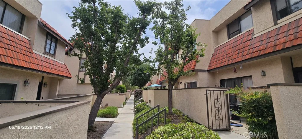 27631 Nugget 5, Canyon Country, California 91387 — photo 4
