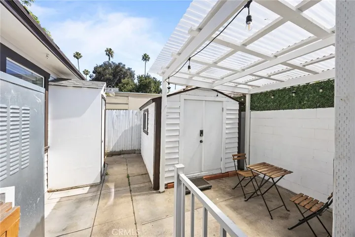 450 N Holliston, Pasadena, California 91106