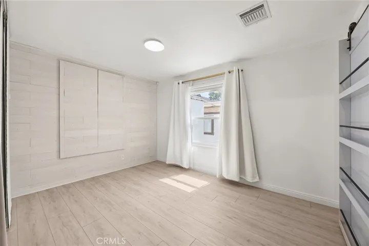 450 N Holliston, Pasadena, California 91106