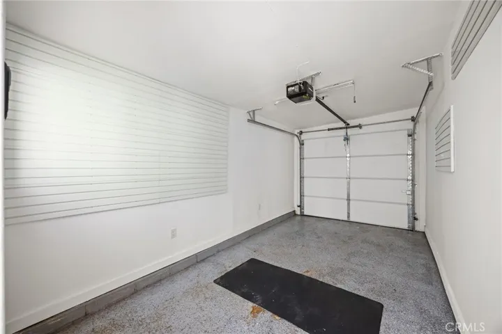 450 N Holliston, Pasadena, California 91106