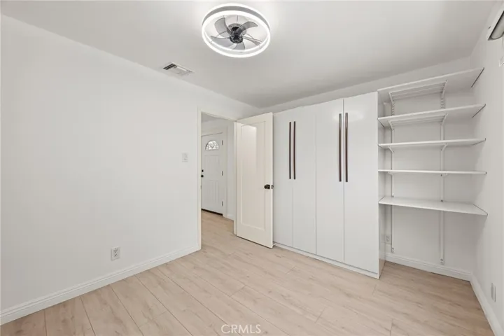 450 N Holliston, Pasadena, California 91106