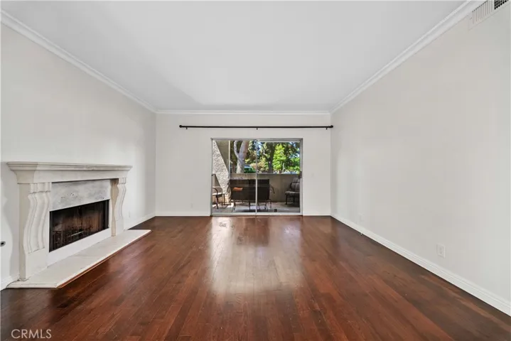 632 Springbrook 7, Irvine, California 92614