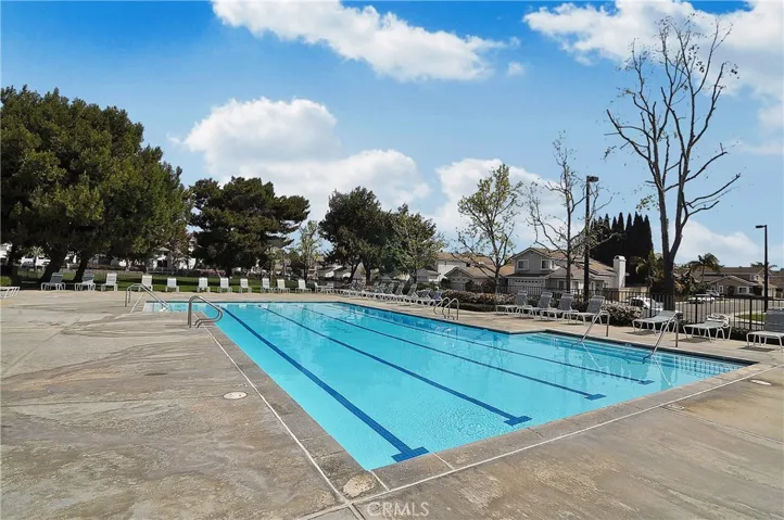 632 Springbrook 7, Irvine, California 92614