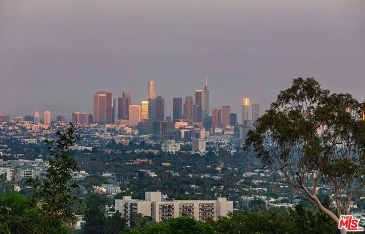 1467 N Kings Road, West Hollywood, California 90069
