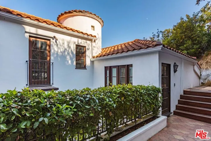 1467 N Kings Road, West Hollywood, California 90069