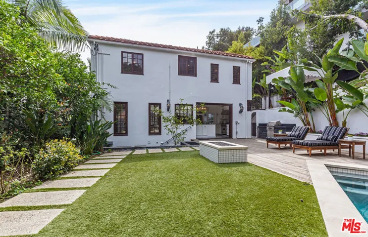 1467 N Kings Road, West Hollywood, California 90069
