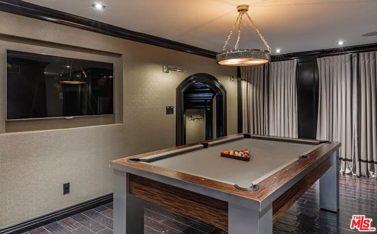 1467 N Kings Road, West Hollywood, California 90069