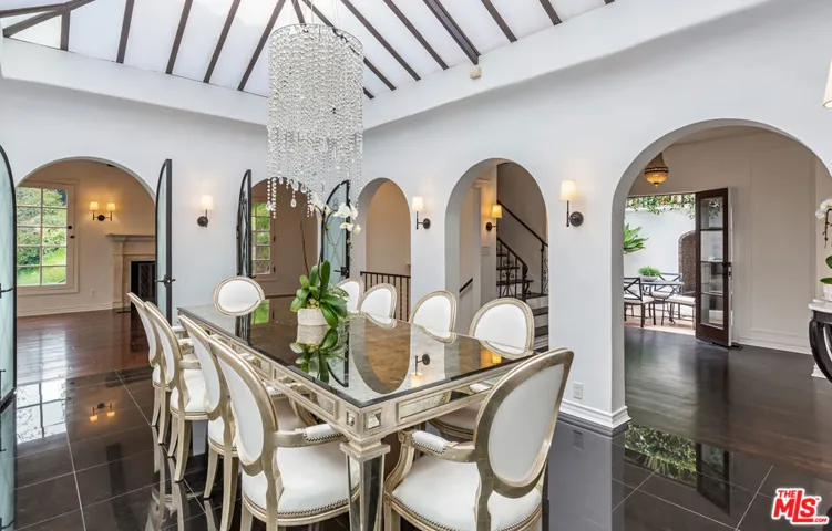 1467 N Kings Road, West Hollywood, California 90069