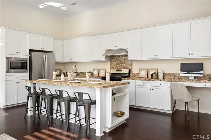 86 Mayfair, Irvine, California 92620