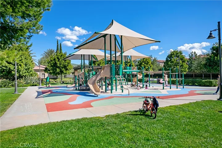 86 Mayfair, Irvine, California 92620