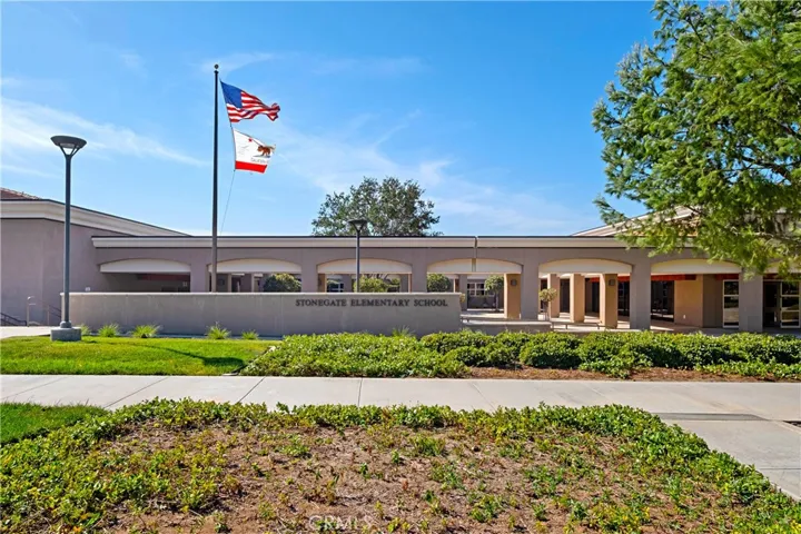 86 Mayfair, Irvine, California 92620