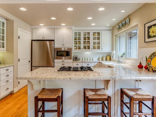 5276 Hillcrest, Cambria, California 93428