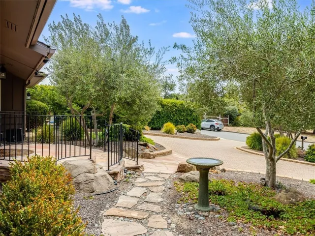 5276 Hillcrest, Cambria, California 93428