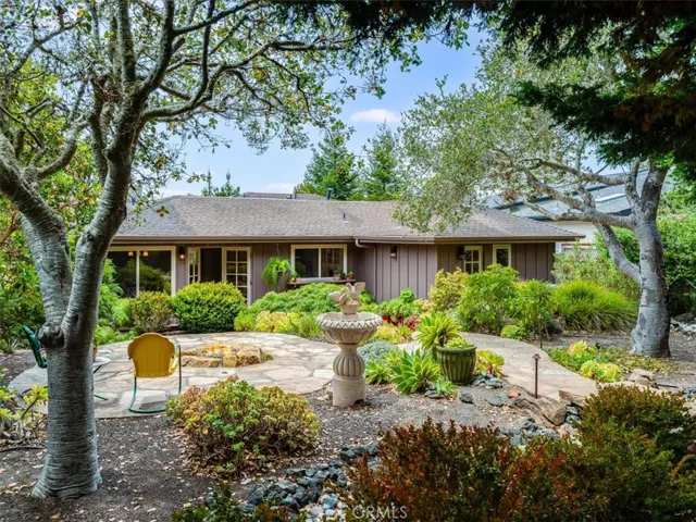 5276 Hillcrest, Cambria, California 93428