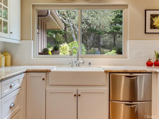 5276 Hillcrest, Cambria, California 93428