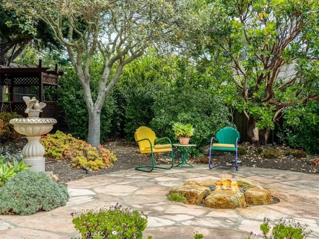 5276 Hillcrest, Cambria, California 93428