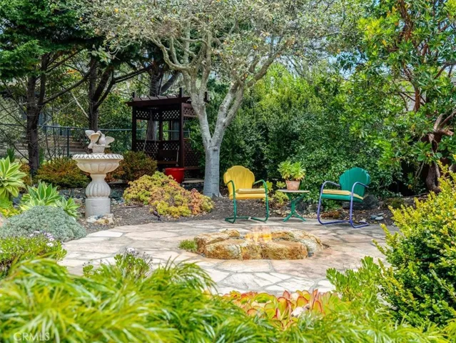5276 Hillcrest, Cambria, California 93428