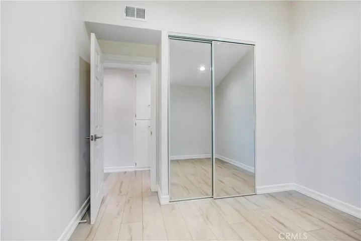 9661 Hayvenhurst Avenue, Northridge, California 91343