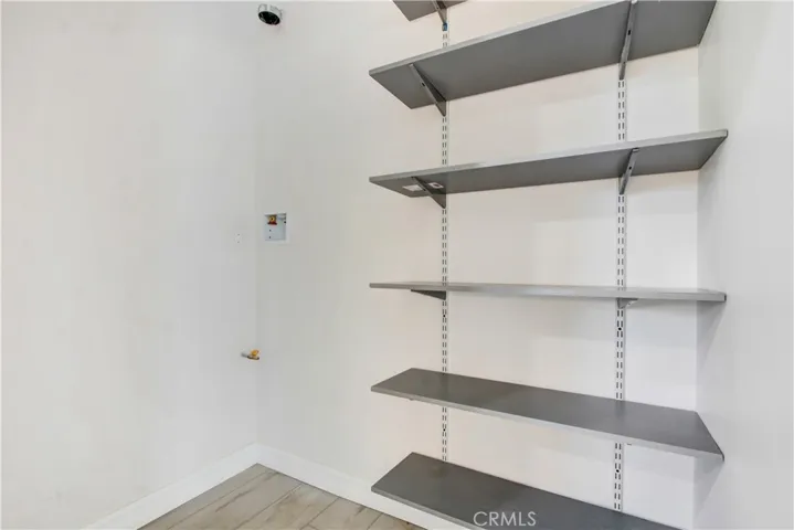 9661 Hayvenhurst Avenue, Northridge, California 91343