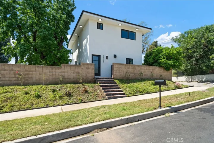 9661 Hayvenhurst Avenue, Northridge, California 91343