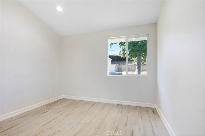 9661 Hayvenhurst Avenue, Northridge, California 91343
