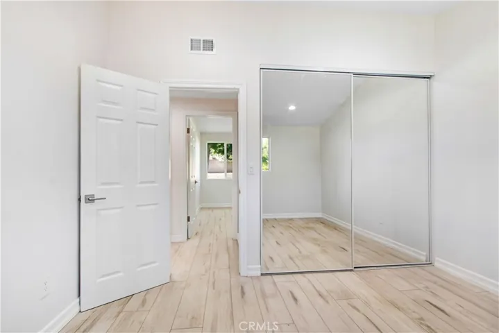 9661 Hayvenhurst Avenue, Northridge, California 91343