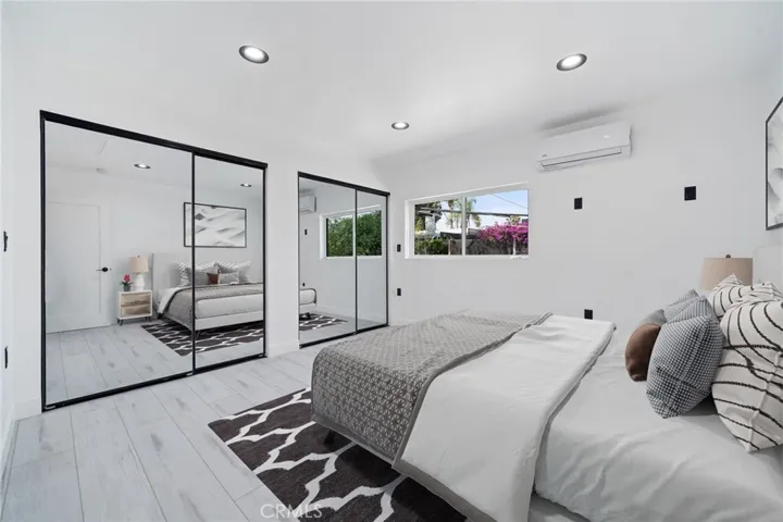 9661 Hayvenhurst Avenue, Northridge, California 91343