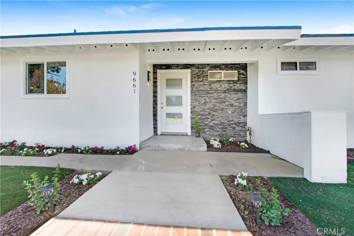 9661 Hayvenhurst Avenue, Northridge, California 91343