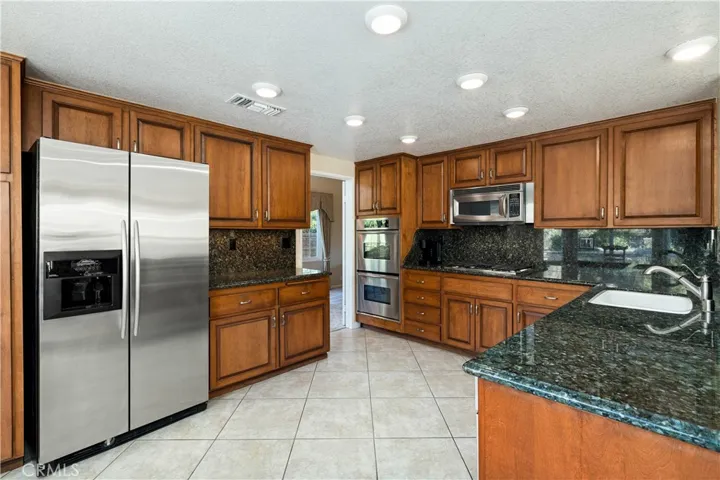 1166 Lassen Court, San Dimas, California 91773