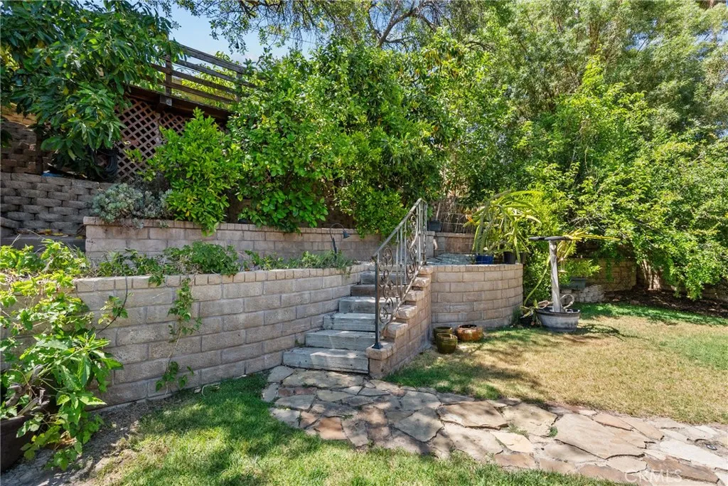 Steps to upper area of yard.
