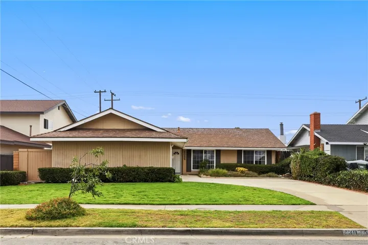 23045 El Caballo Street, Lake Forest, California 92630
