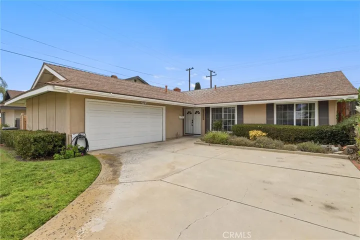 23045 El Caballo Street, Lake Forest, California 92630