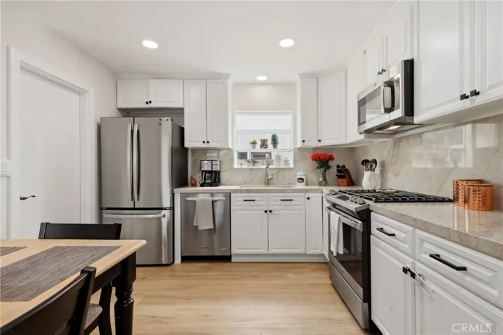 23045 El Caballo Street, Lake Forest, California 92630