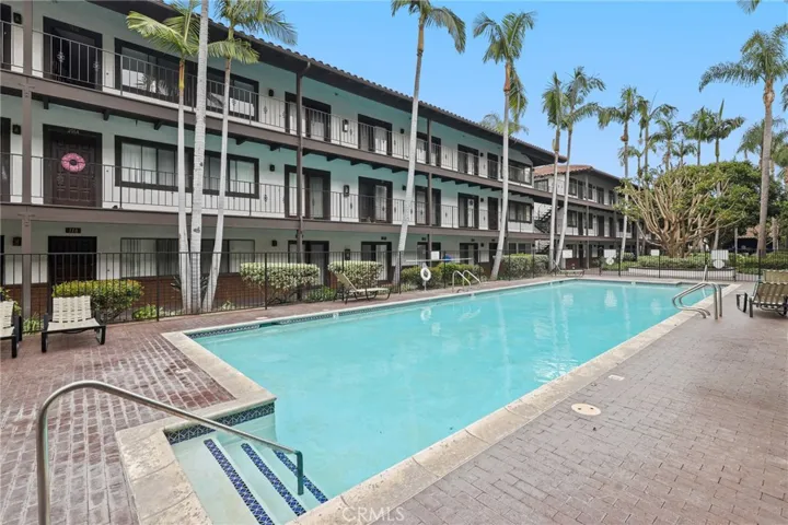 17200 Newhope Street 334, Fountain Valley, California 92708