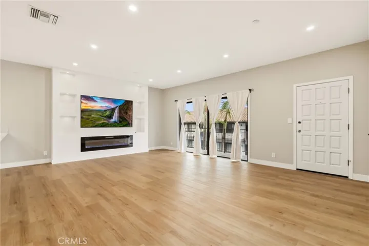 17200 Newhope Street 334, Fountain Valley, California 92708