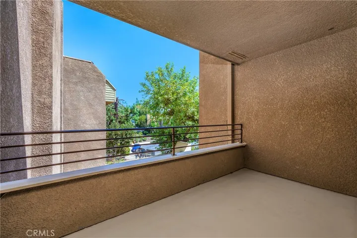 Balcony with access from the Living Room.
