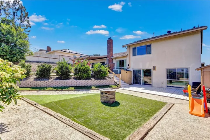25231 Pericia, Mission Viejo, California 92691
