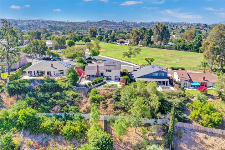 25231 Pericia, Mission Viejo, California 92691