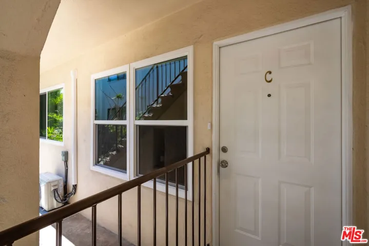 2027 Euclid Street C, Santa Monica, California 90405
