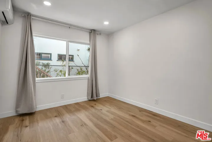2027 Euclid Street C, Santa Monica, California 90405