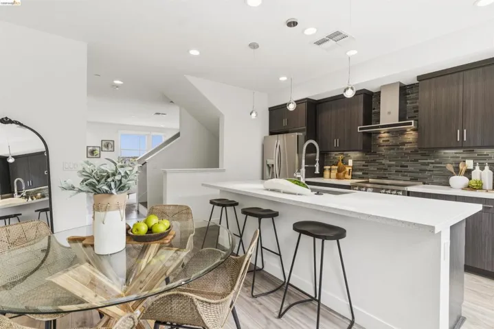 1355 Pullman Way, Oakland, California 94607