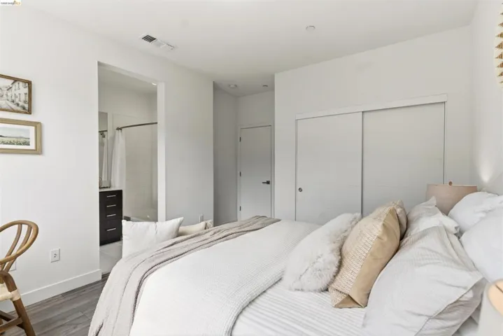 Upper Floor Guest Suite