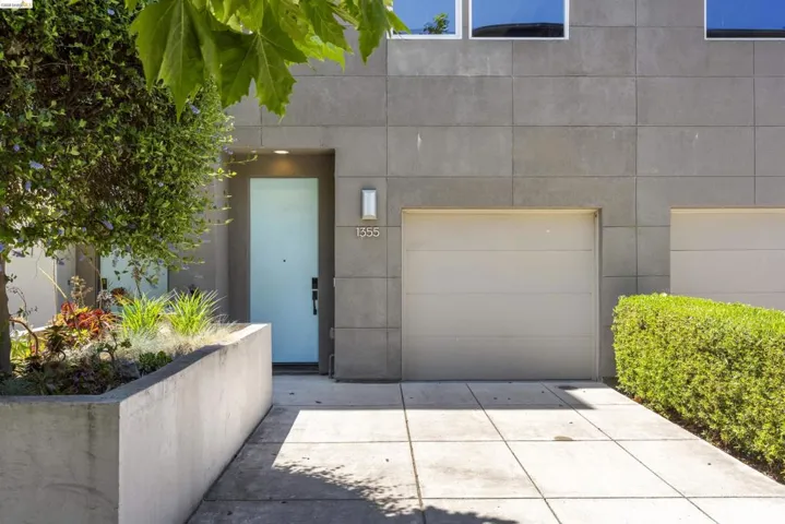 1355 Pullman Way, Oakland, California 94607
