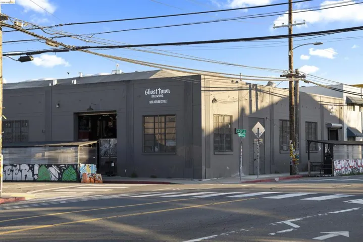 1355 Pullman Way, Oakland, California 94607