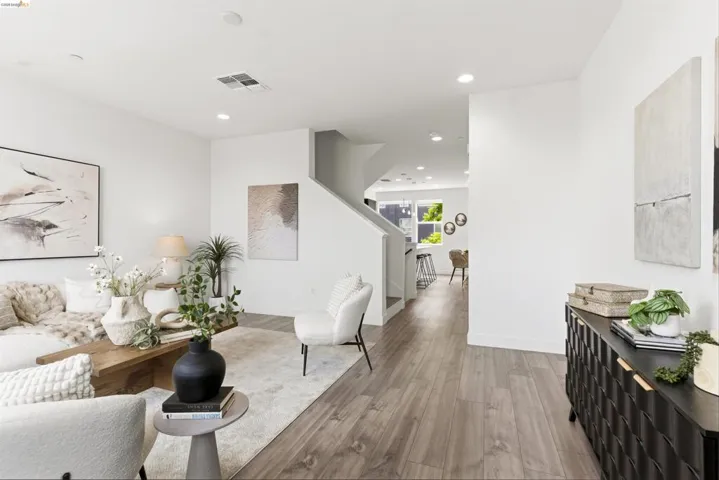 1355 Pullman Way, Oakland, California 94607