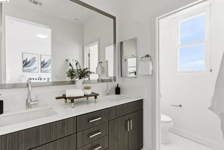 Primary En Suite Bathroom