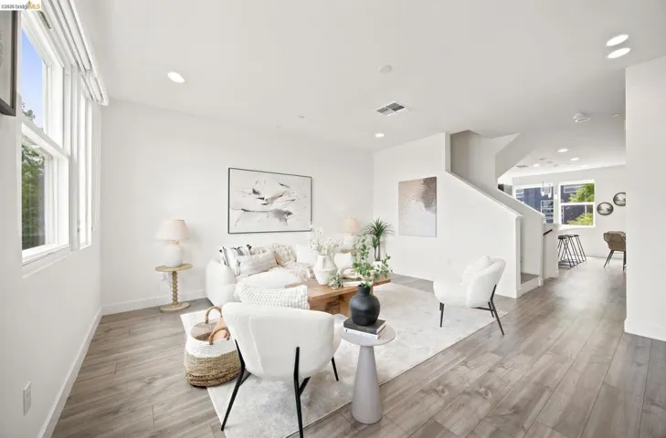 1355 Pullman Way, Oakland, California 94607